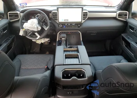 2025 Toyota Tundra Crewmax Limited z USA, uszkodzony, nr VIN 5TFJA5DBXSX274391